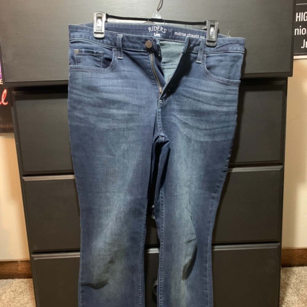 🖤🎲⚡️ Women’s Rider Jeans size 10 mid rise straight leg
